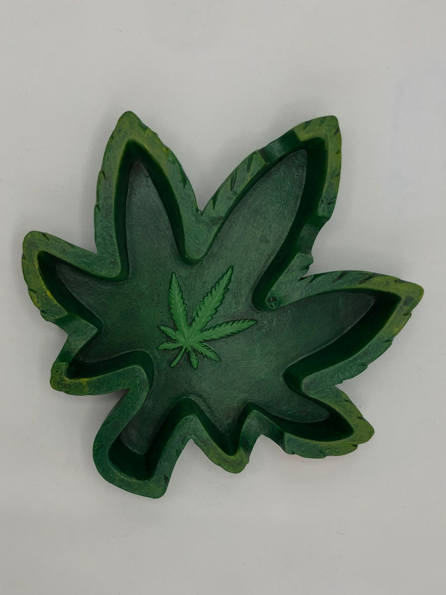 Mary Jane Leaf Ash Tray - Green