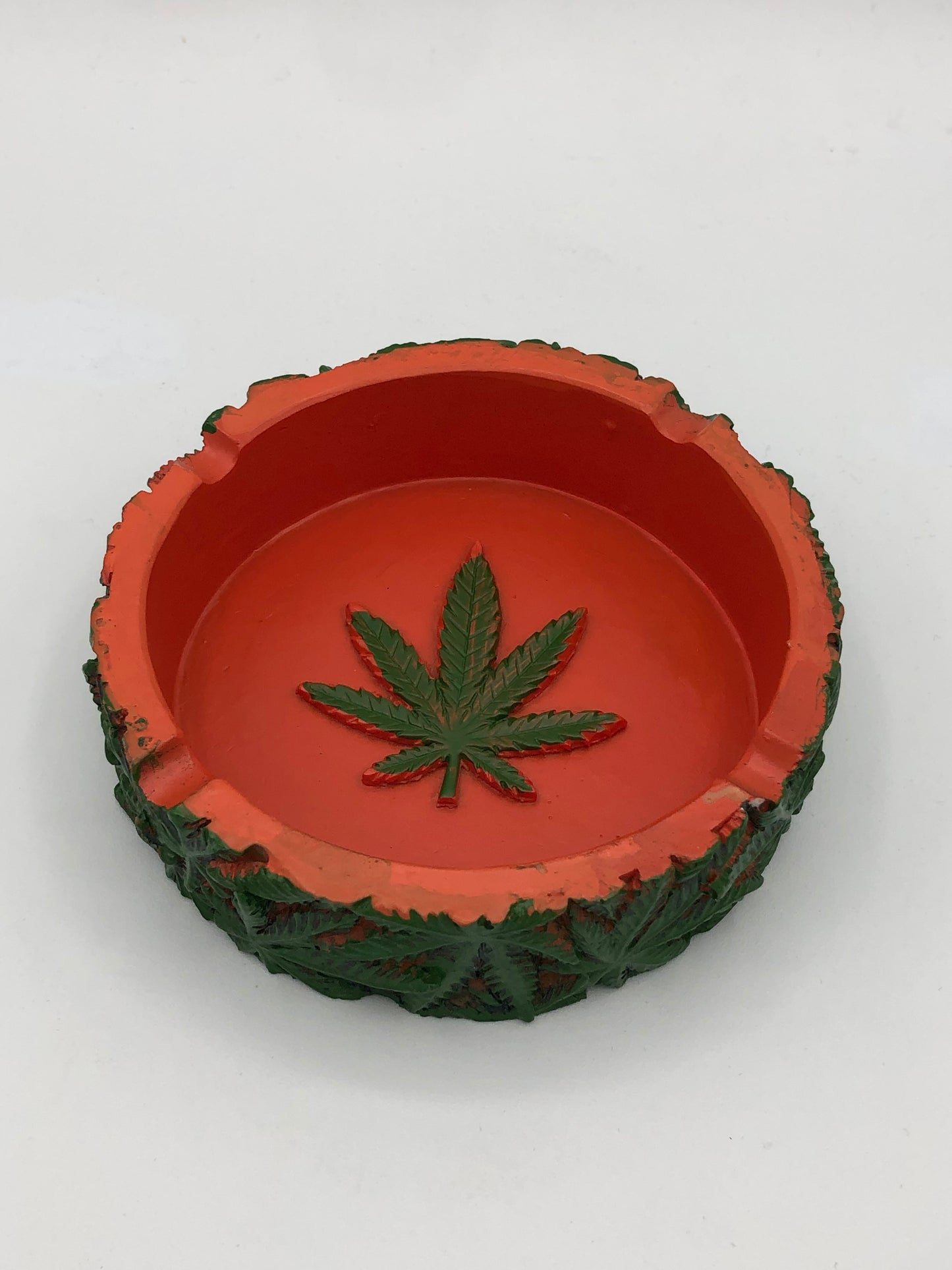 Circular Mary Jane Ash Tray